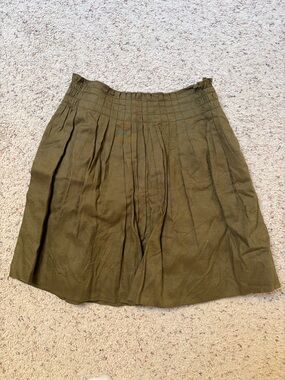 J Crew Olive Green Skirt, 100% Linen with 100% Cotton Lining, size 6